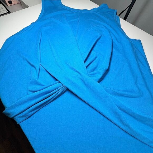 Bright Blue Sleeveless Tank Top Lightweight Activewear, plus size, NWOT - Picture 2 of 7
